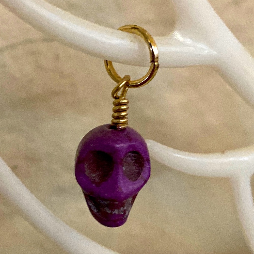 5/$10❤️❤️❤️NEW Purple Stone Sugar Skull Charm